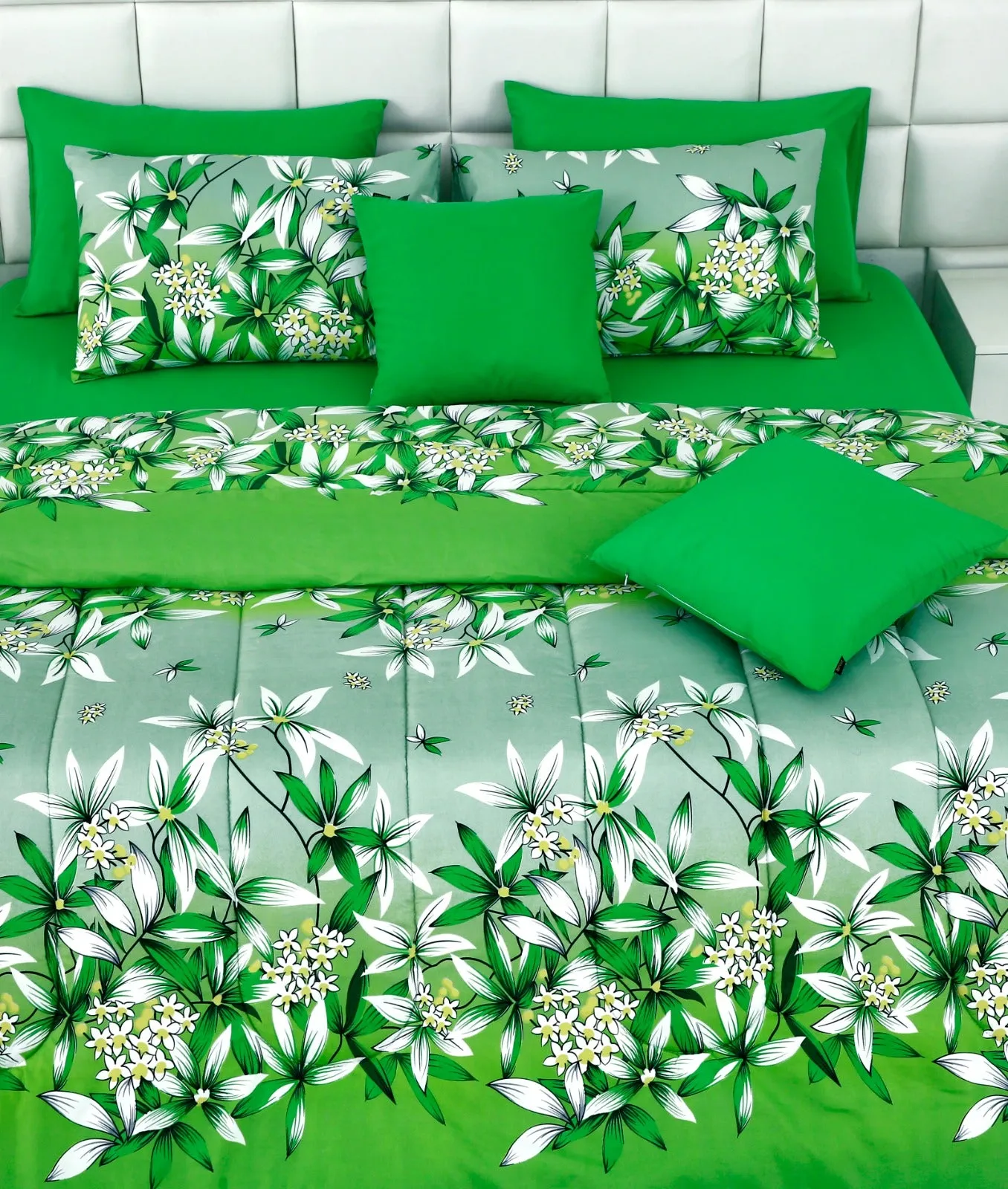 8 PCs Winter Comforter Set-15012Green Gold(With Dyed FittedSheet)